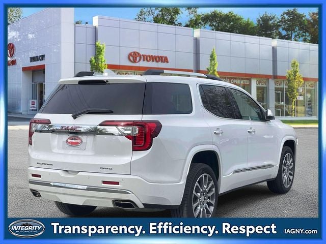 2023 GMC Acadia Denali