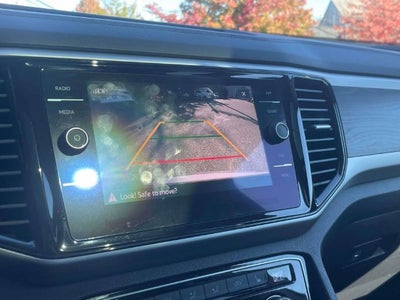 2022 Volkswagen Atlas 2.0T SE w/Technology