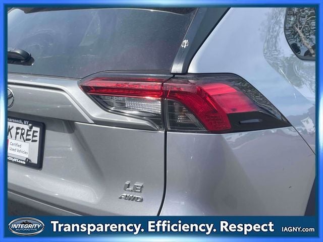2022 Toyota RAV4 LE