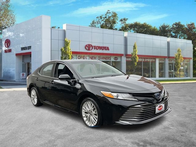 2018 Toyota Camry Hybrid LE