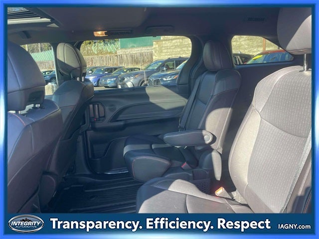 2024 Toyota Sienna XSE 7 Passenger