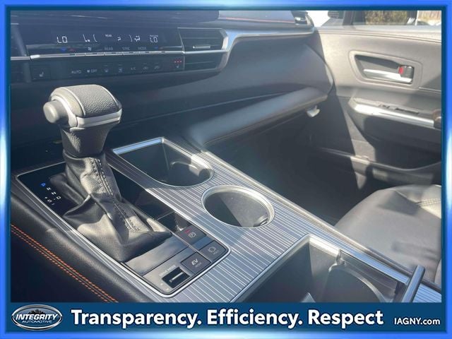 2023 Toyota Sienna XSE 7 Passenger