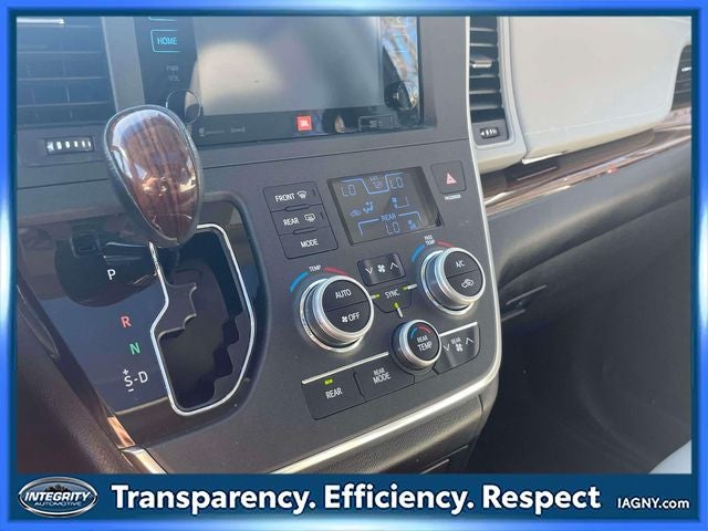 2017 Toyota Sienna Limited Premium 7 Passenger