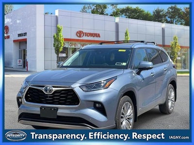 2024 Toyota Highlander Hybrid Platinum