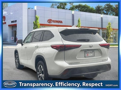 2022 Toyota Highlander XLE