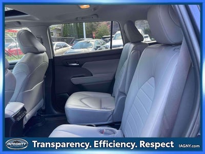 2023 Toyota Highlander XLE