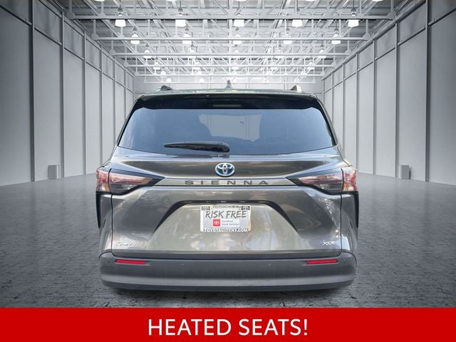 2025 Toyota Sienna XLE 8 Passenger