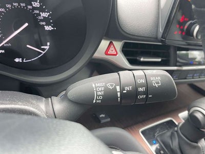 2025 Toyota Sienna XLE 8 Passenger