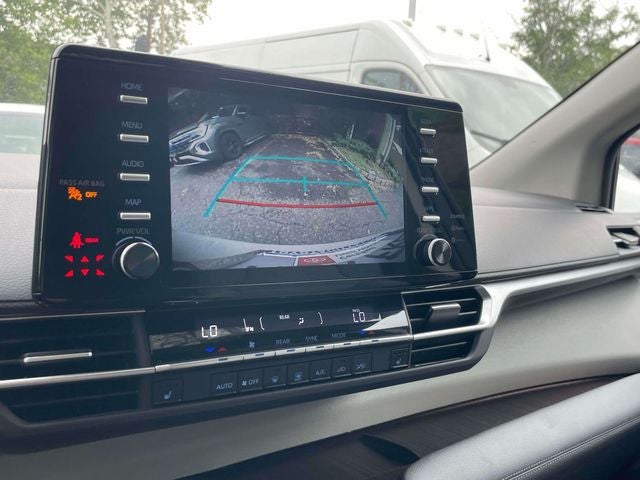 2025 Toyota Sienna XLE 8 Passenger