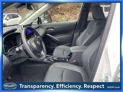 2024 Toyota Corolla Cross XLE