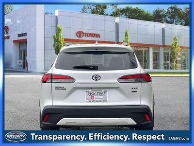 2024 Toyota Corolla Cross XLE
