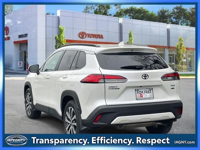 2024 Toyota Corolla Cross XLE