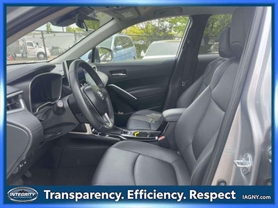 2025 Toyota Corolla Cross XLE