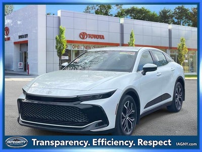 2023 Toyota Crown XLE AWD