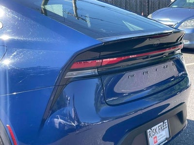 2025 Toyota Prius LE