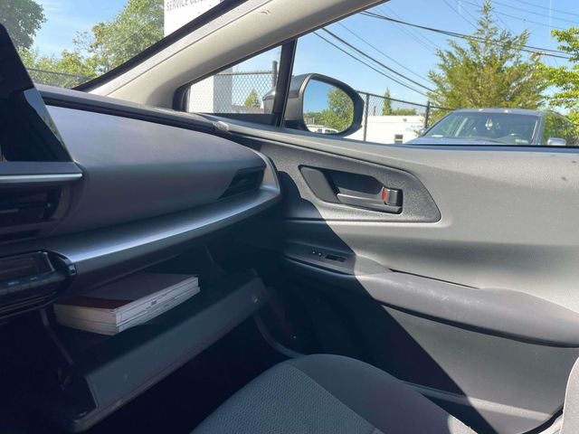 2025 Toyota Prius LE