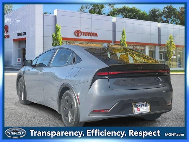 2024 Toyota Prius LE