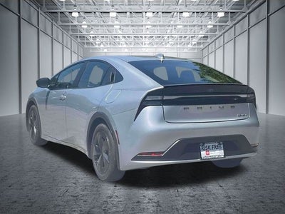 2025 Toyota Prius Plug-In Hybrid SE