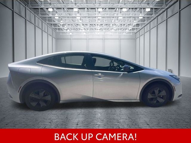 2025 Toyota Prius Plug-In Hybrid SE