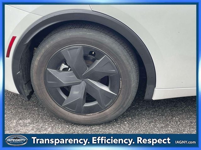 2023 Toyota Prius LE