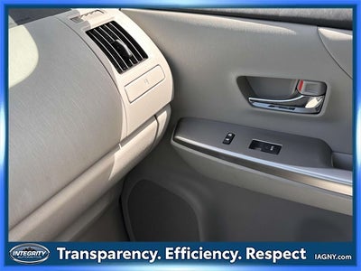 2017 Toyota Prius v Four