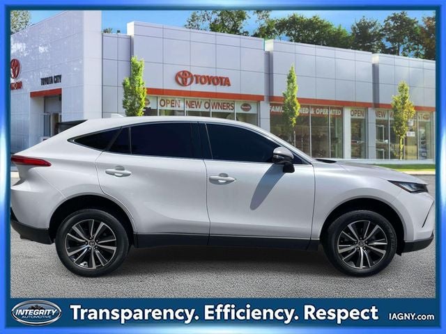 2023 Toyota Venza LE