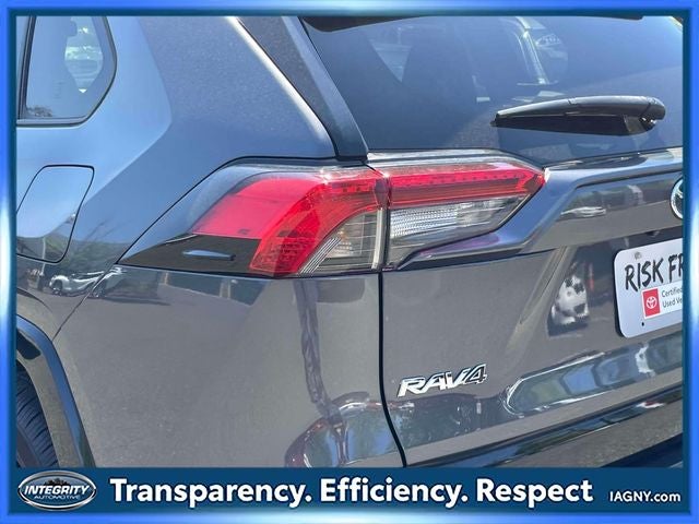 2023 Toyota RAV4 Hybrid SE