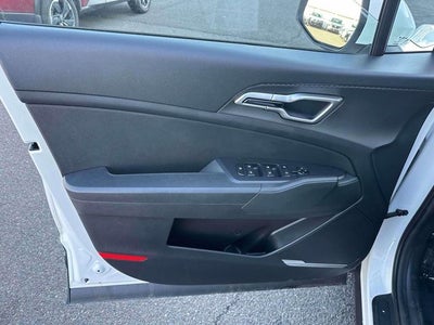 2023 Kia Sportage Hybrid LX