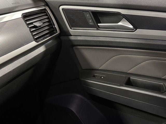 2023 Volkswagen Atlas Cross Sport 3.6L V6 SEL R-Line