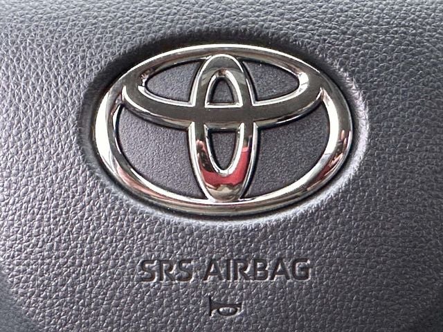 2025 Toyota Sienna LE 8 Passenger