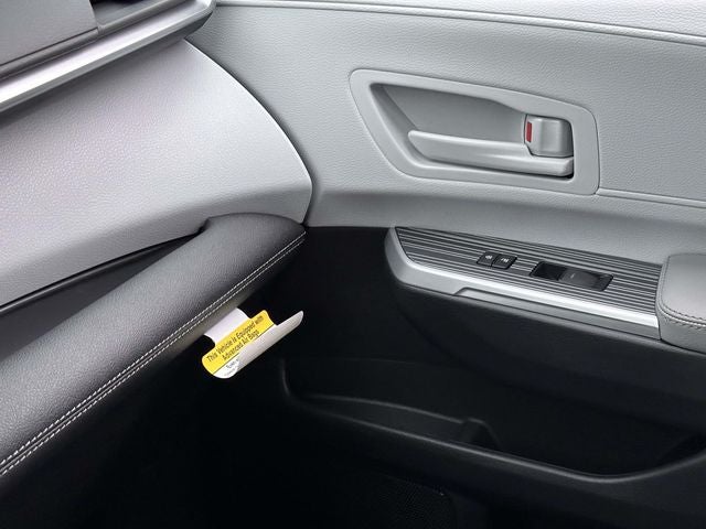 2025 Toyota Sienna LE 8 Passenger