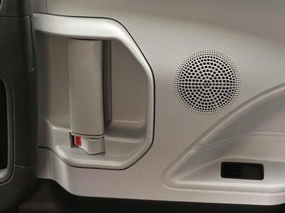 2025 Toyota Sienna Mobility LE 8 Passenger