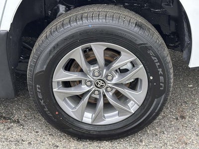 2026 Toyota Sienna Mobility LE 8 Passenger