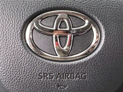 2025 Toyota Sienna Mobility LE 8 Passenger