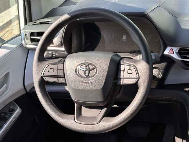 2026 Toyota Sienna LE 8 Passenger