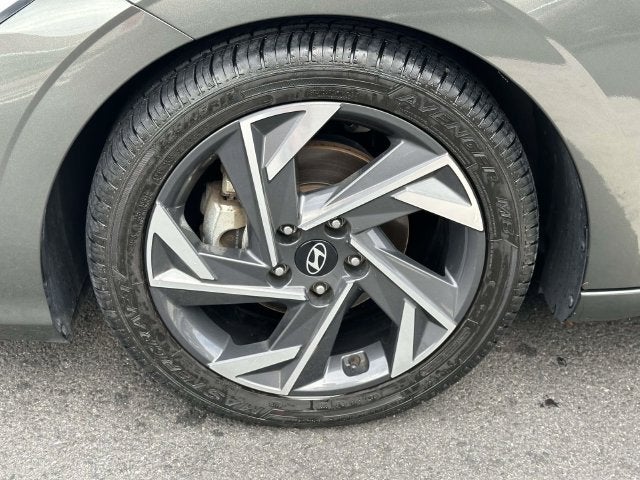 2025 Hyundai Elantra Limited
