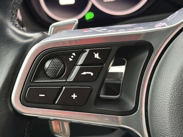 2023 Porsche Cayenne Base