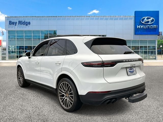 2023 Porsche Cayenne Base